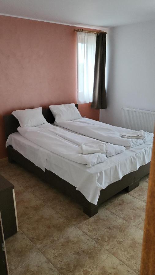Отель Rosiem House Текиргьол Номер фото