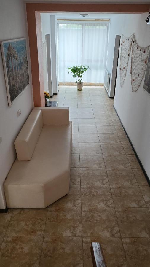 Отель Rosiem House Текиргьол Экстерьер фото
