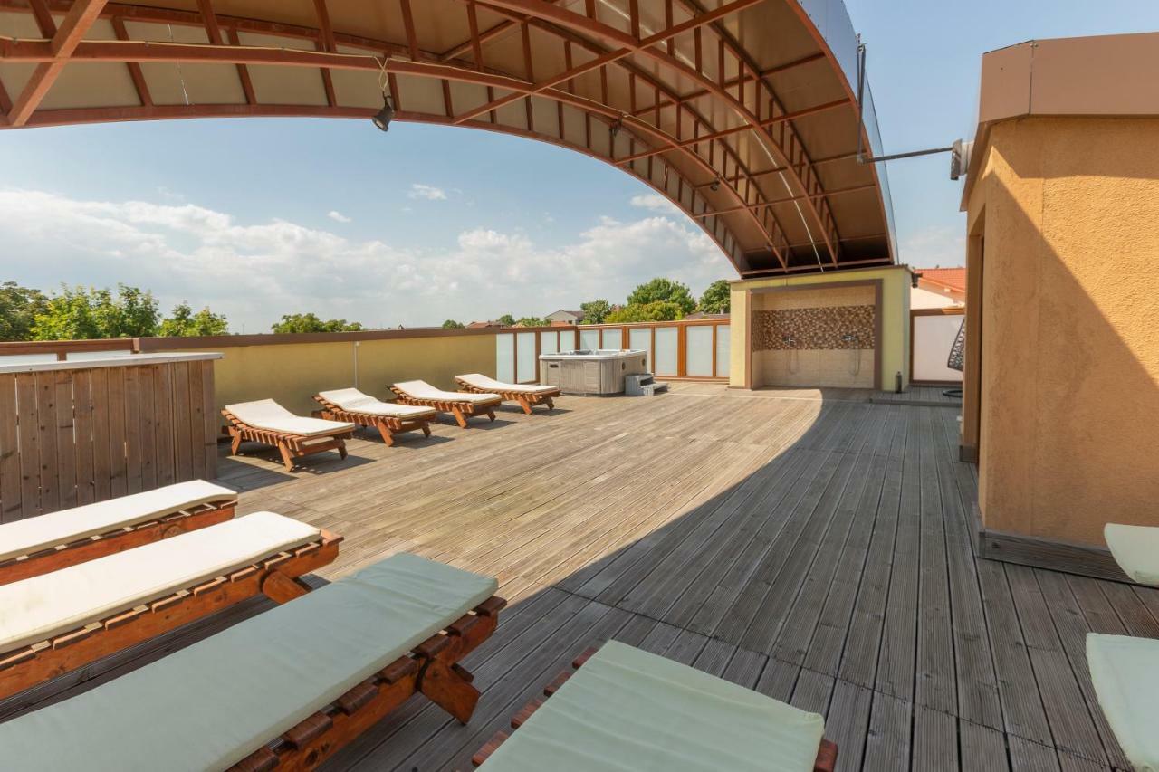 Отель Rosiem House Текиргьол Экстерьер фото