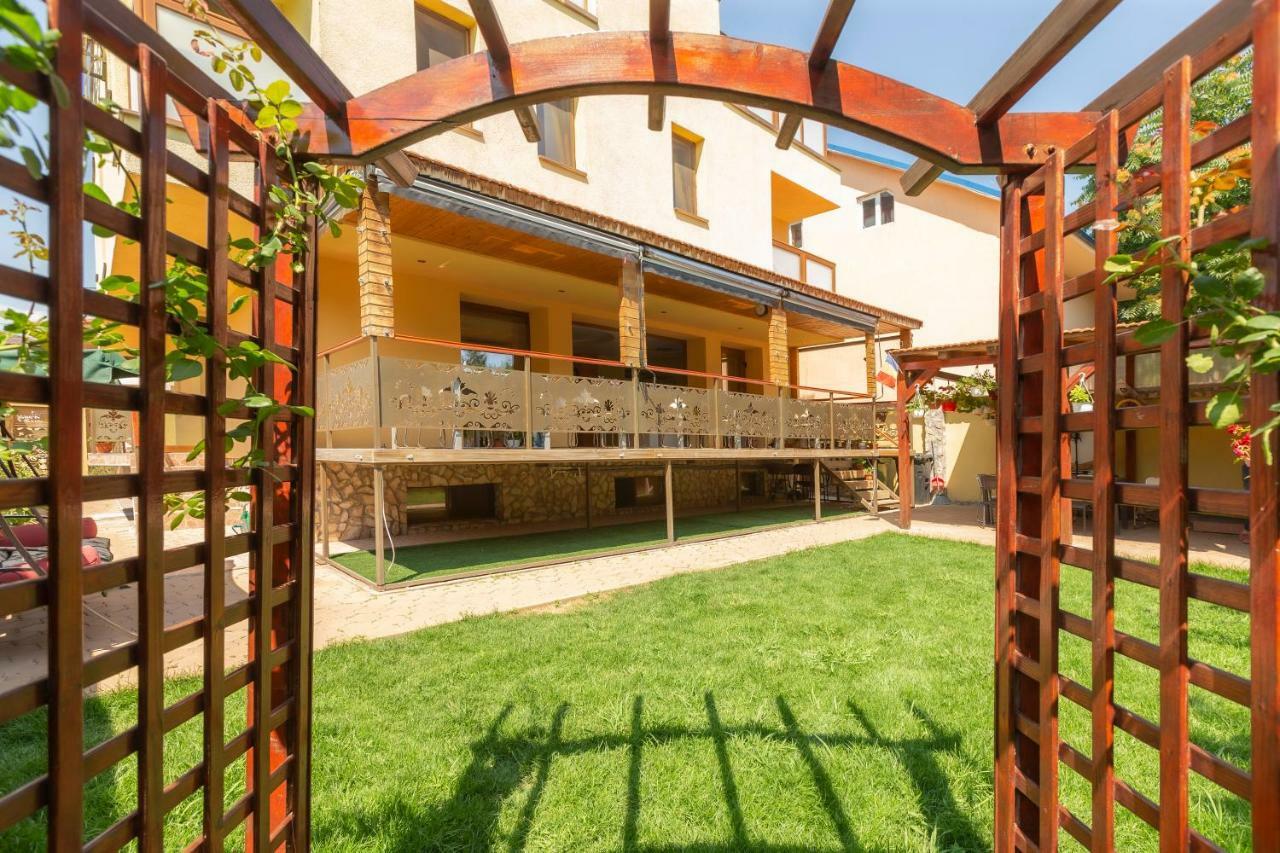 Отель Rosiem House Текиргьол Экстерьер фото
